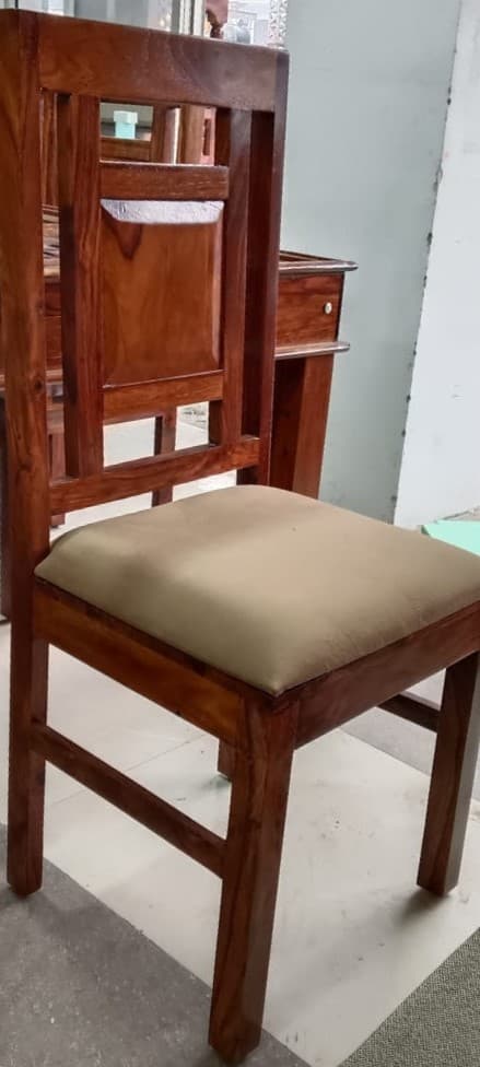 Cushion Seat Chair