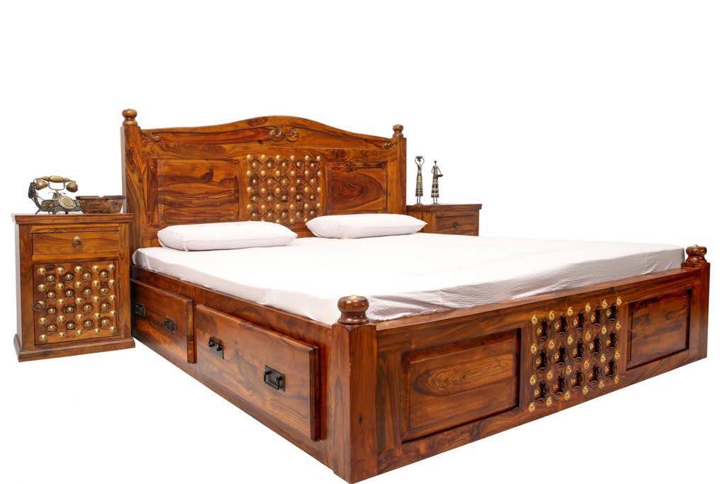 Maharaja Bed 72*78 with side table